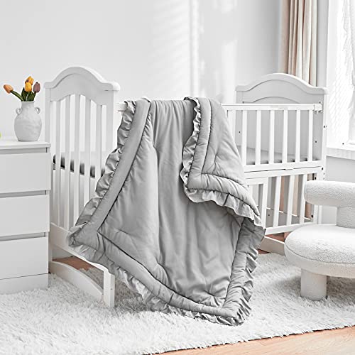 Gray Ruffle Crib Bedding Set, Quilted Comforter Fitted Sheet Pillowcase, 3 Piece Nursery Set, Standard Crib Mattress 6 Product: 3 Pieces Crib Bedding Set Baby Ruffle Quilted Comforter with Fitted Sheet and Pillowcase - Cute Ruffled Shabby Chic Bedding Soft Blanket Design Gray
