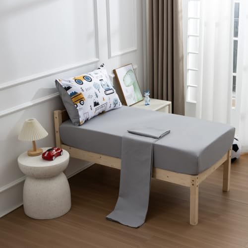 Construction Trucks Toddler Bedding Set, Reversible Quilt Sheets Pillowcase, Light Grey 4 Piece, 42x57in 3 Product: NTBED 4 Pieces Construction Toddler Bedding Set for Baby Boys,Tree Truck Vehicles Excavator Cars Printed, Includes Comforter, Flat Sheet, Fitted Sheet and Pillowcase,Light Grey