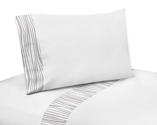 Sweet Jojo Designs Woodland Plaid Arrow Rustic Patch Boy Bedding Set, Grey Black Red Flannel Moose Gray, 5 Pieces 60x48in 2 Product: Sweet Jojo Designs Grey, Black and Red Woodland Plaid and Arrow Rustic Patch Boy Toddler Kid Childrens Bedding Set 5 Pieces Comforter, Sham and Sheets - Flannel Moose Gray